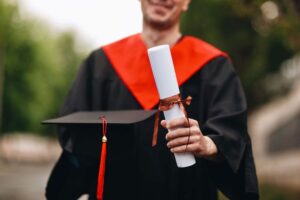 9 Tips for Planning a Graduation Party